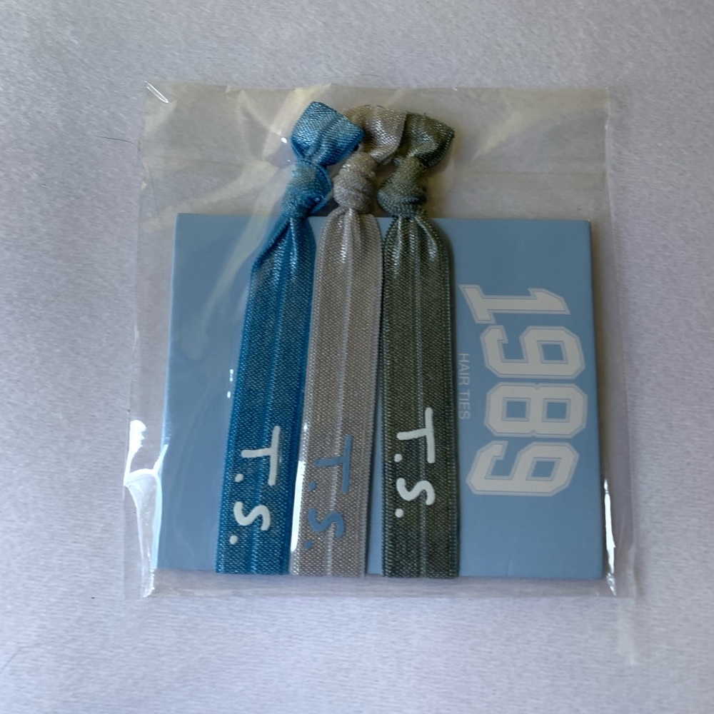 Taylor Swift 1989 Hair Ties